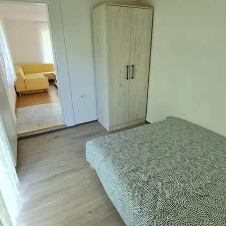 Nyaraló Vikendica, Stan Na Dan Valjevo