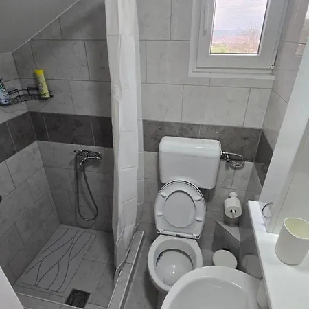 Vikendica, Stan Na Dan Nyaraló